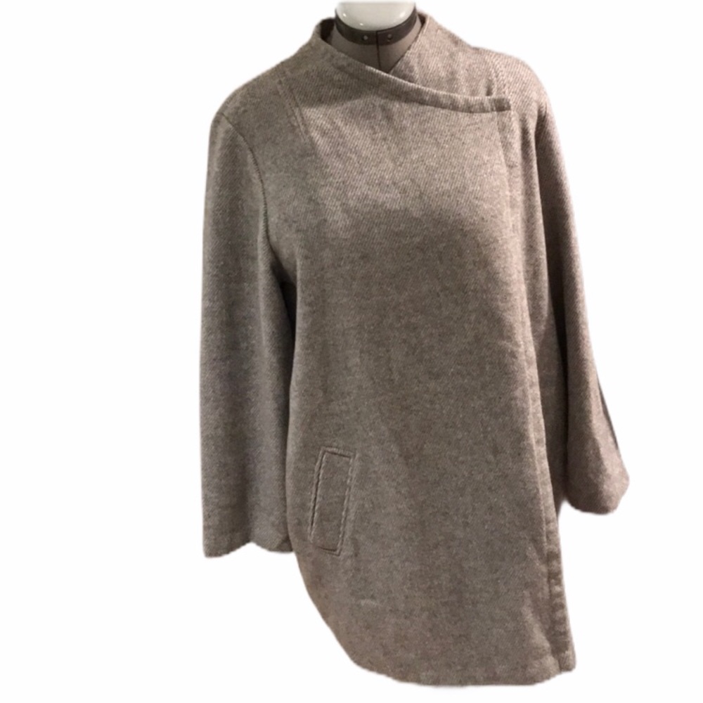 Chico’s Gray Cape with Sleeves Wool/Poly Size 3